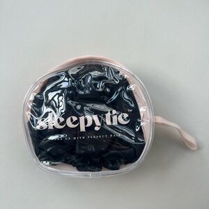 Sleepy Tie Overnight Style Protector NWT